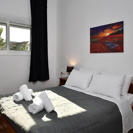 Bella-maria At Aptera With Mountain And Sea View - Ground Floor Apartamento